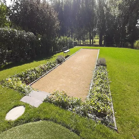 בית נופש Peaceful Near Hannut Hannut